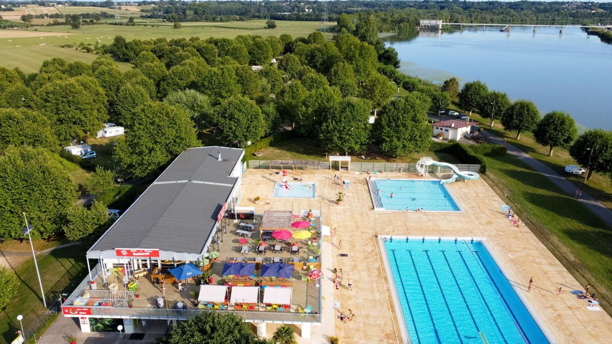 Camping De Thoissey *** Εξωτερικό φωτογραφία