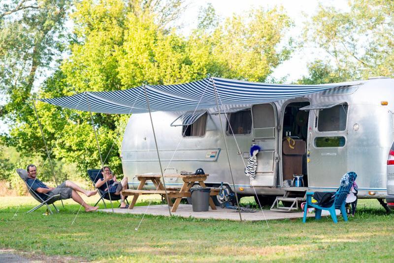 Camping De Thoissey *** Εξωτερικό φωτογραφία