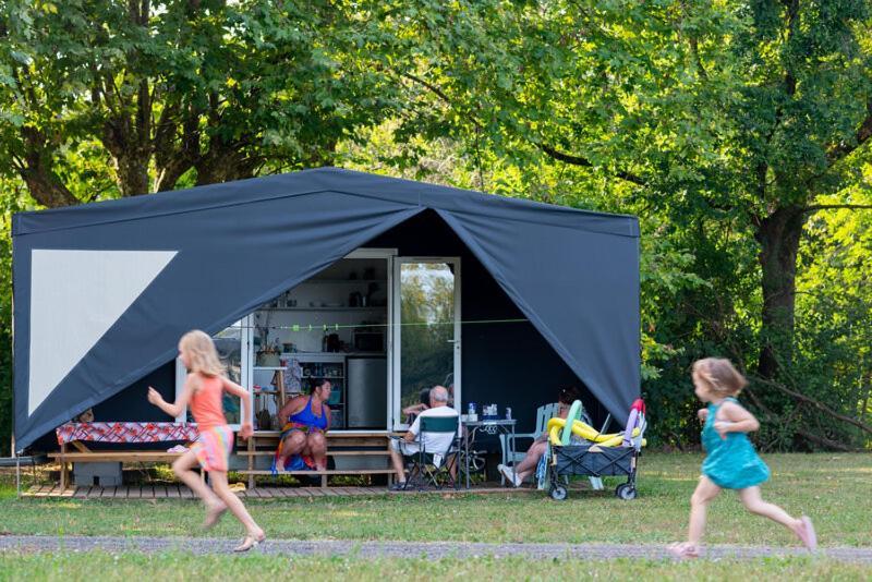 Camping De Thoissey *** Εξωτερικό φωτογραφία